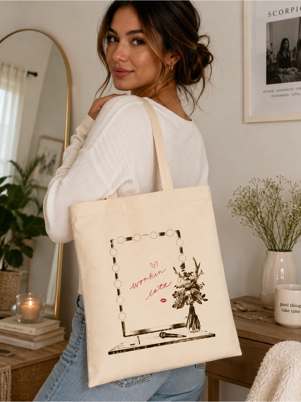Hot Topic Sabrina Carpenter “Mirror / Workin’ Late” Canvas Tote Bag – Cream
